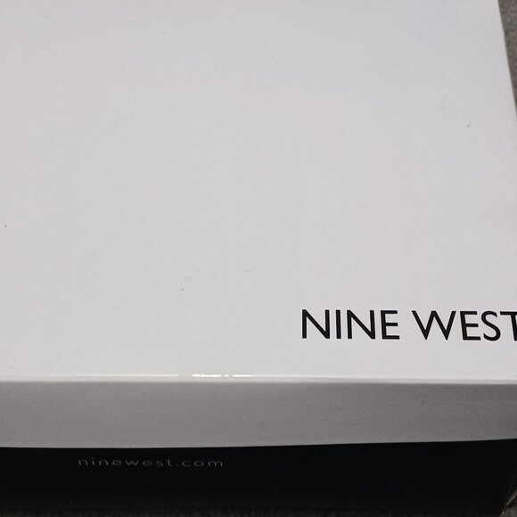 Nine West KLASS3 Comfort Insole Pumps in Silver/Iridescent, Size 7 - Picture 13 of 13